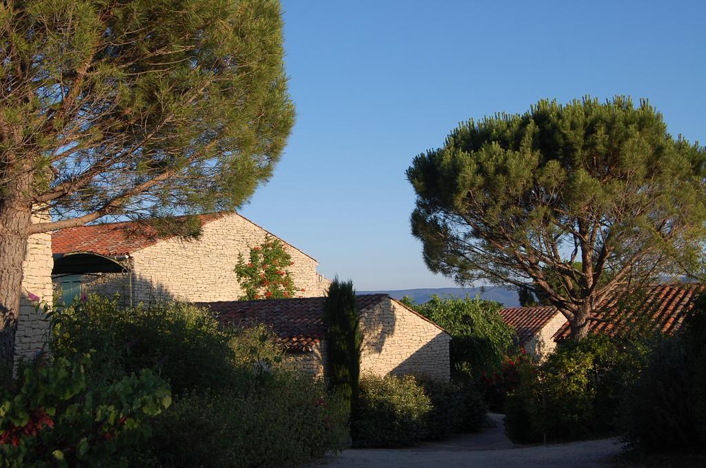 Cypres Du Paradis A Gordes Exterior foto